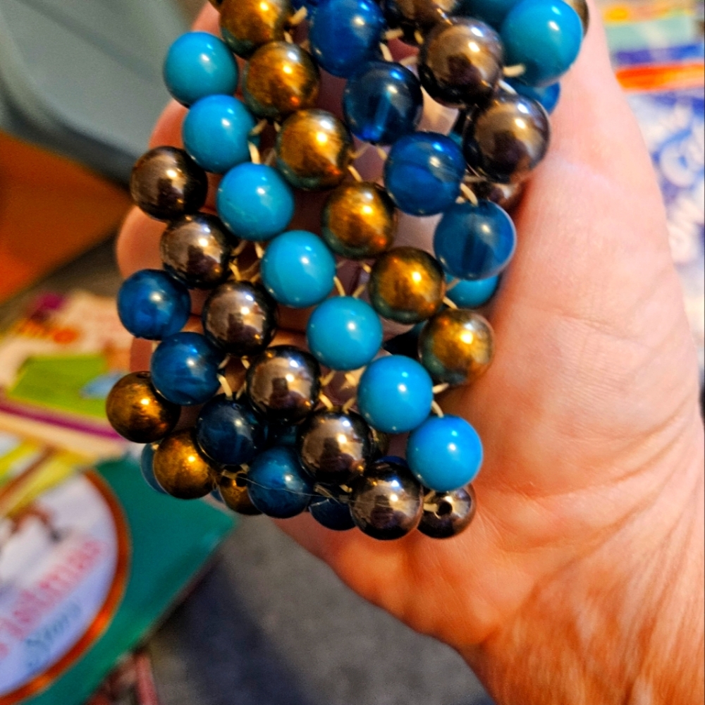 Stretchy bracelet